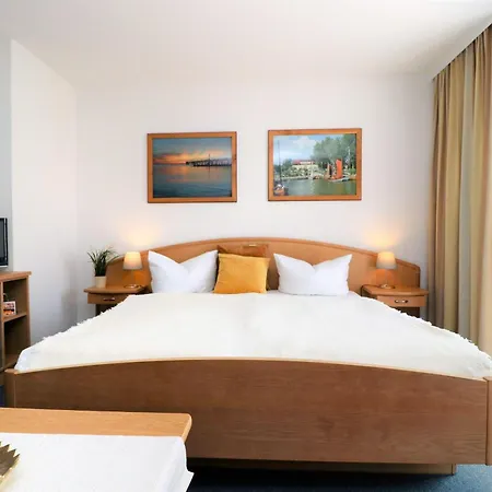 Ferienzimmeranlage Deutsches Haus Deutsches Haus App 21 Hotell Wustrow (Fischland)
